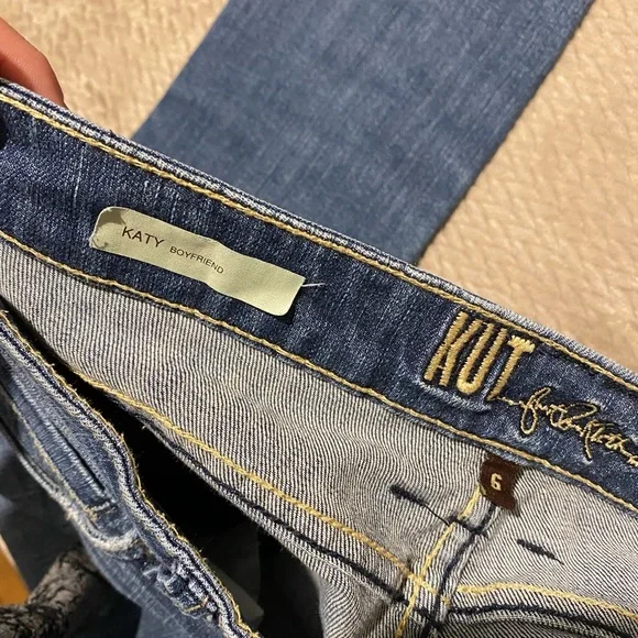 Kut from the Kloth Katy Boyfriend Jeans - Picture 8 of 9
